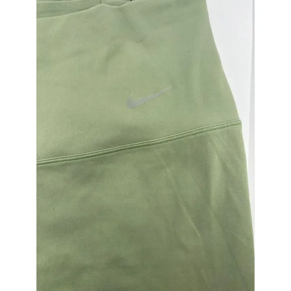 Women's Nike Training Shorts - Green - Size L - Picture 12 of 14